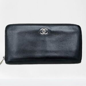 Chanel 2009-2010 Interlocking CC Continental Wallet